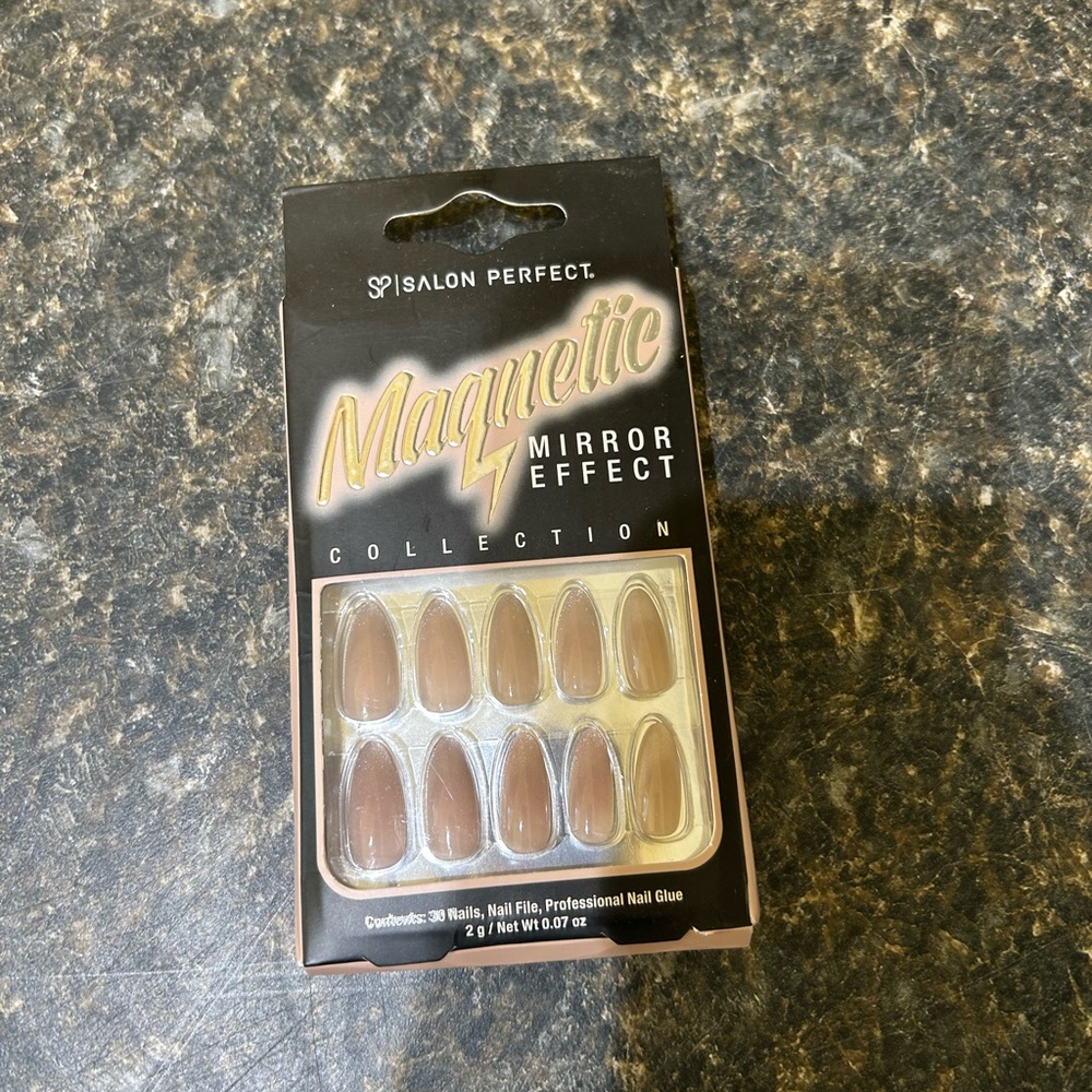 Magnetic Mirror Effect Nails - Elegant Brown